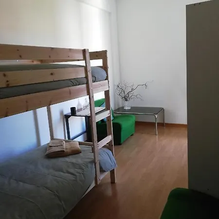 Nino E Issi *